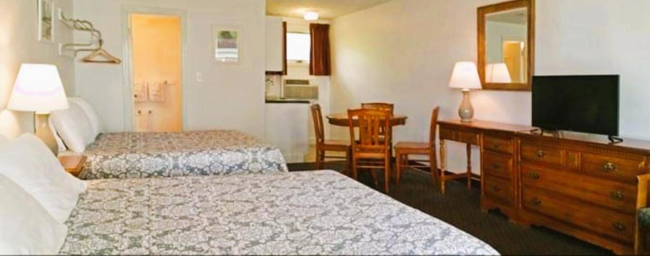 Carriage House Motel Cottages & Suites Wells Dış mekan fotoğraf